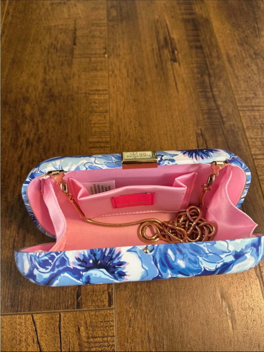 Lilly Pulitzer “Catch N Keep” hard shell clutch - Picture 3 of 6